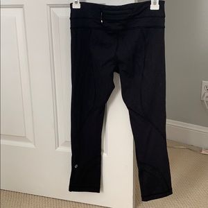 Lulu crop running tights